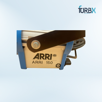 ARRI 150W Tungsten Fresnel Light With barn doors