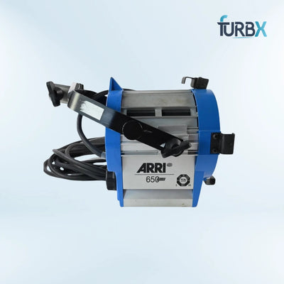 ARRI 650 Plus Tungsten Fresnel Light, (Please Read Description)
